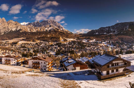 이탈리아의 밀라노와 코르티나 담페초 이탈리아의 밀라노와 코르티나 담페초