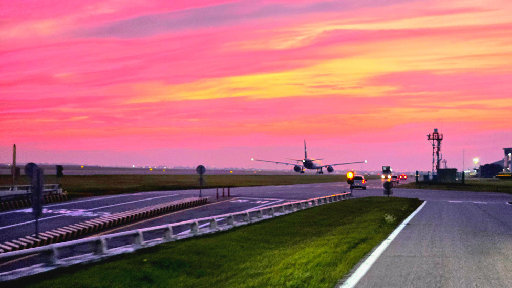 가장 바깥에서, 가장 안쪽을 지키는 사람들